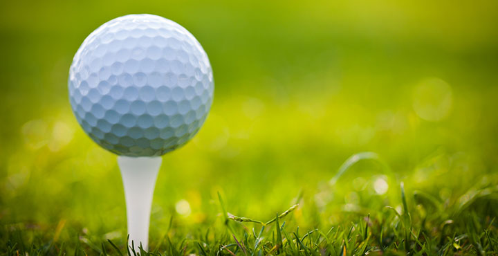 Golfspieler beim Schwung - Biomechanische Analyse der Golfbewegung zur Optimierung der Technik und Prävention von Verletzungen